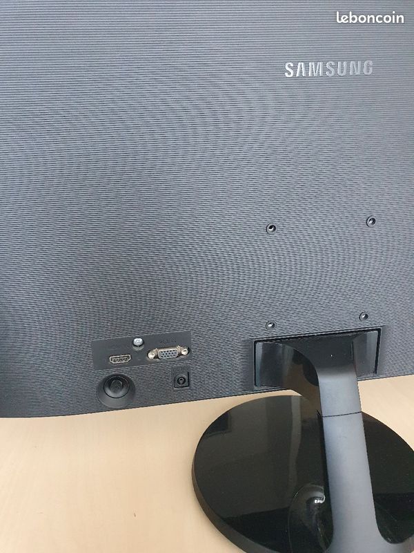 Écran Samsung 24 pouces (Urgent) (image 2)