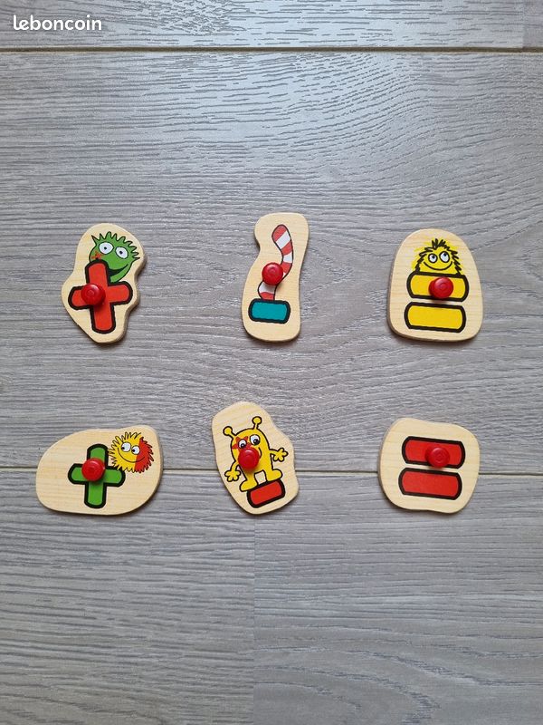 Puzzle en bois chiffres et opérations (image 3)