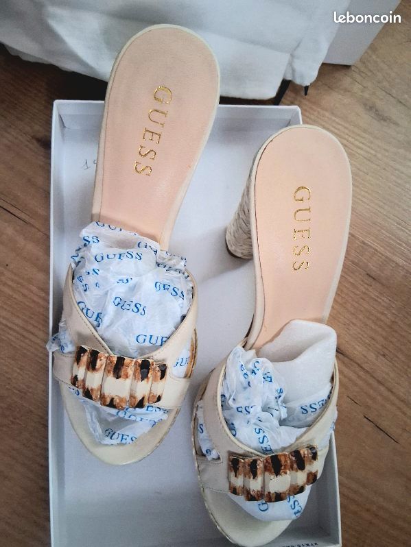 Sandale Mules Guess Femme GUESS Femme Mules à Talons