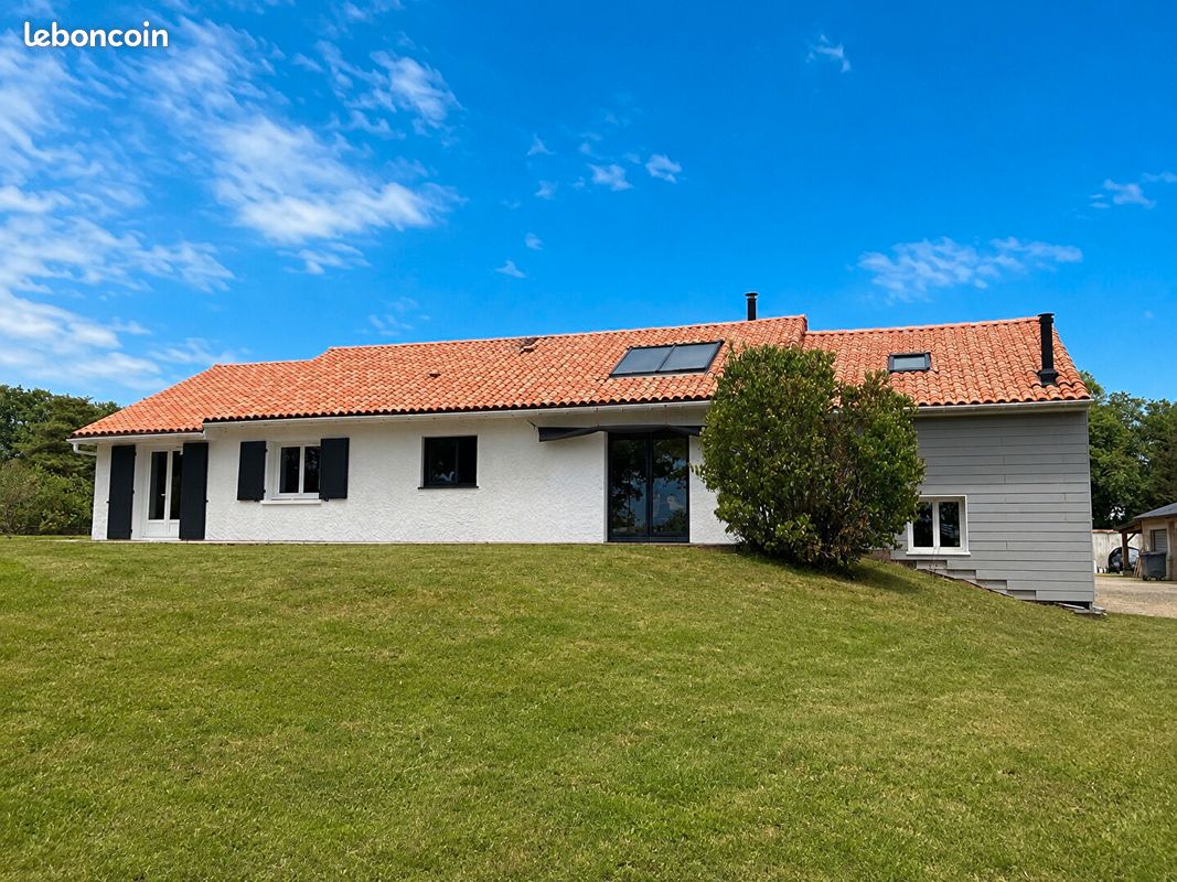 Maison 5 pièces 158 m² · à Château-Larcher · 158 m² · 320 000 €