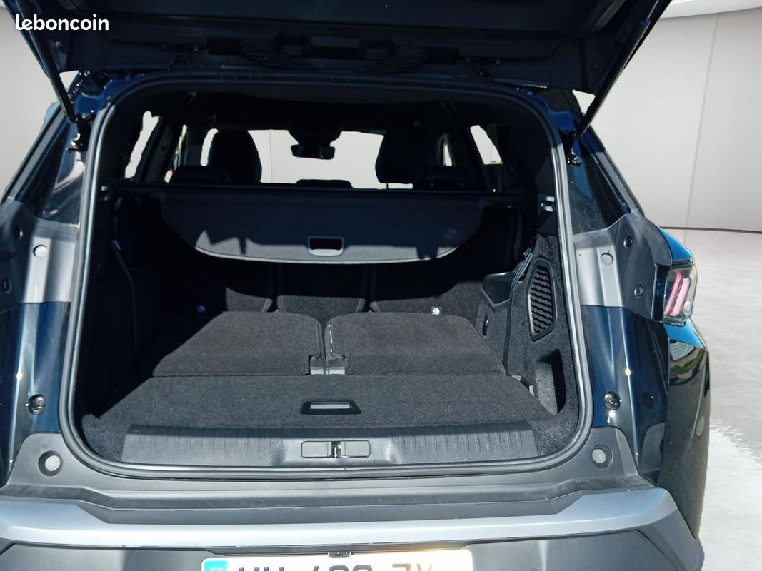 Peugeot 5008 Electrique 210ch Batterie 73 kWh Allure / Pompe à chaleur + Pack Vision 360 & Drives as (image 5)
