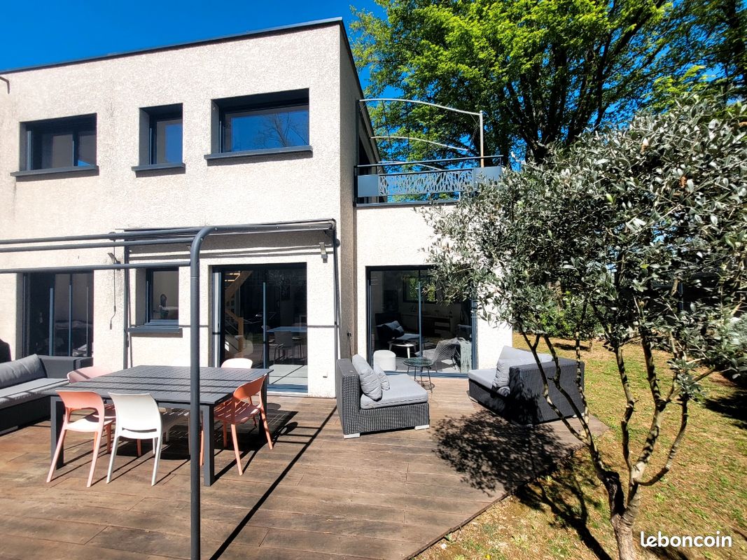 Maison 5 pièces 100 m² · à Aix-les-Bains · 100 m² · 590 000 €