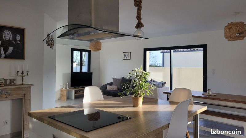 Maison 4 pièces 90 m² - Surgères 17700 (image principale 3)