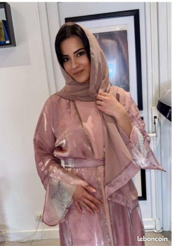 L’Élégance de Dubaï à Votre Portée ✨ – Découvrez Nos Abayas Chic et Raffinées 🇦🇪🖤 (image 3)