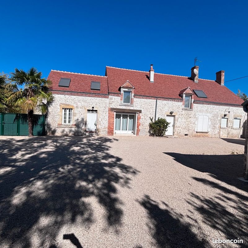 Maison 8 pièces 165 m² · à Olivet · 165 m² · 1 830 €/mois