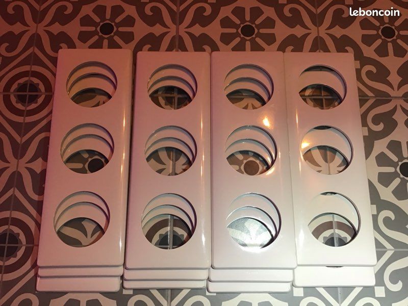 🛠️🛠️ lot de 11 plaques triples legrand Céliane blanche déjà servi en bon état 68633 (image 1)