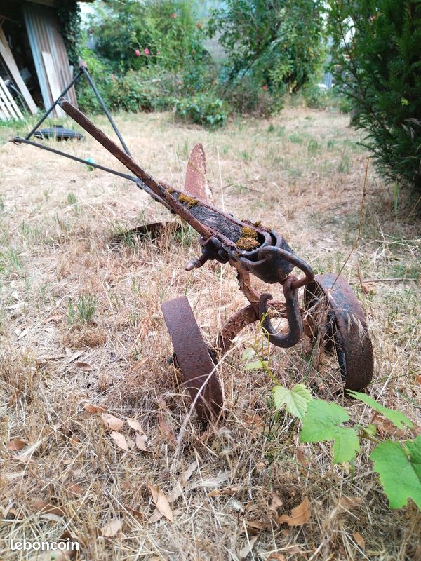 Charrue à mains (image 4)