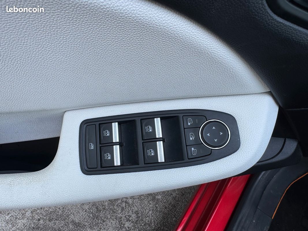 RENAULT CLIO 1.6 E-TECH 140H 90 HYBRID FULL-HYBRID INTENS BVa (image 30)