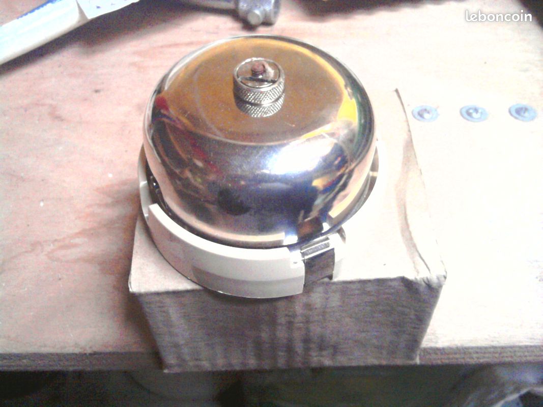 Ancienne sonnerie téléphonique (image 3)