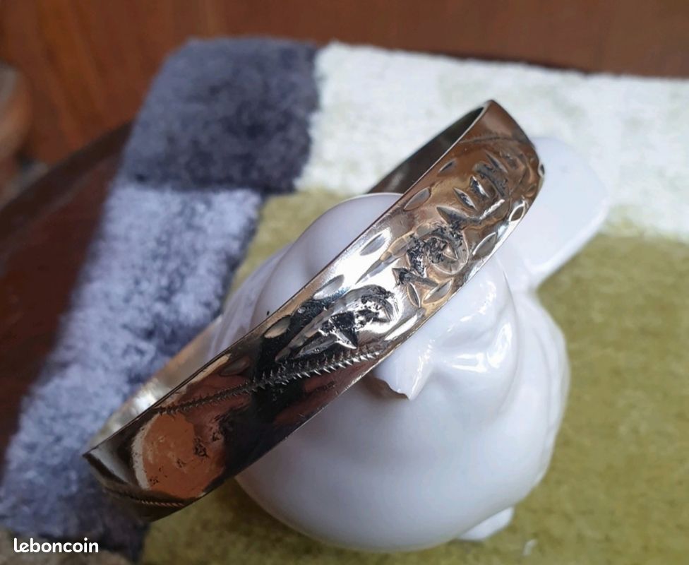 Très beau bracelet ethnique argenté en très bon état (image 1)