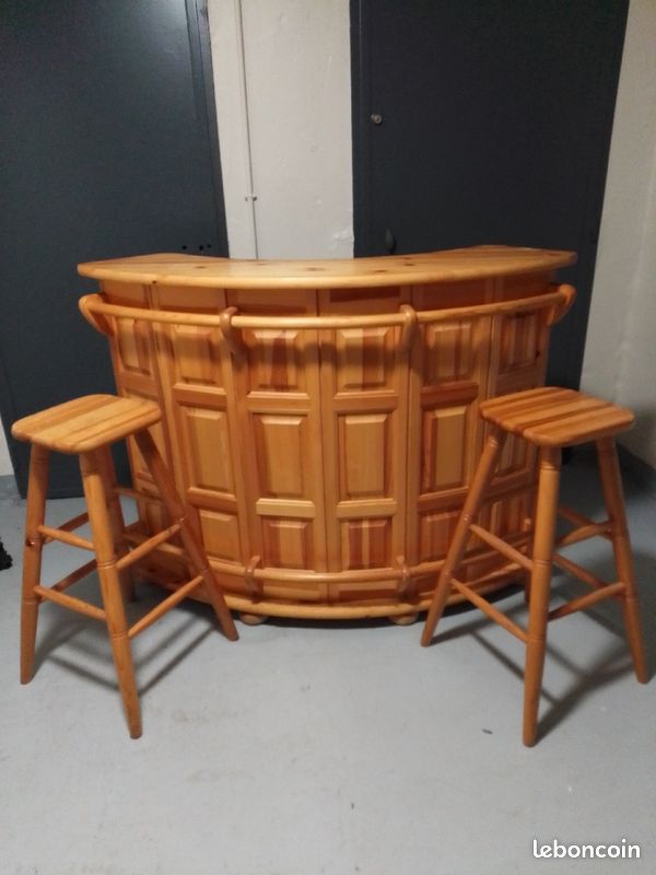 Meuble mini bare avec deux banc (image 1)