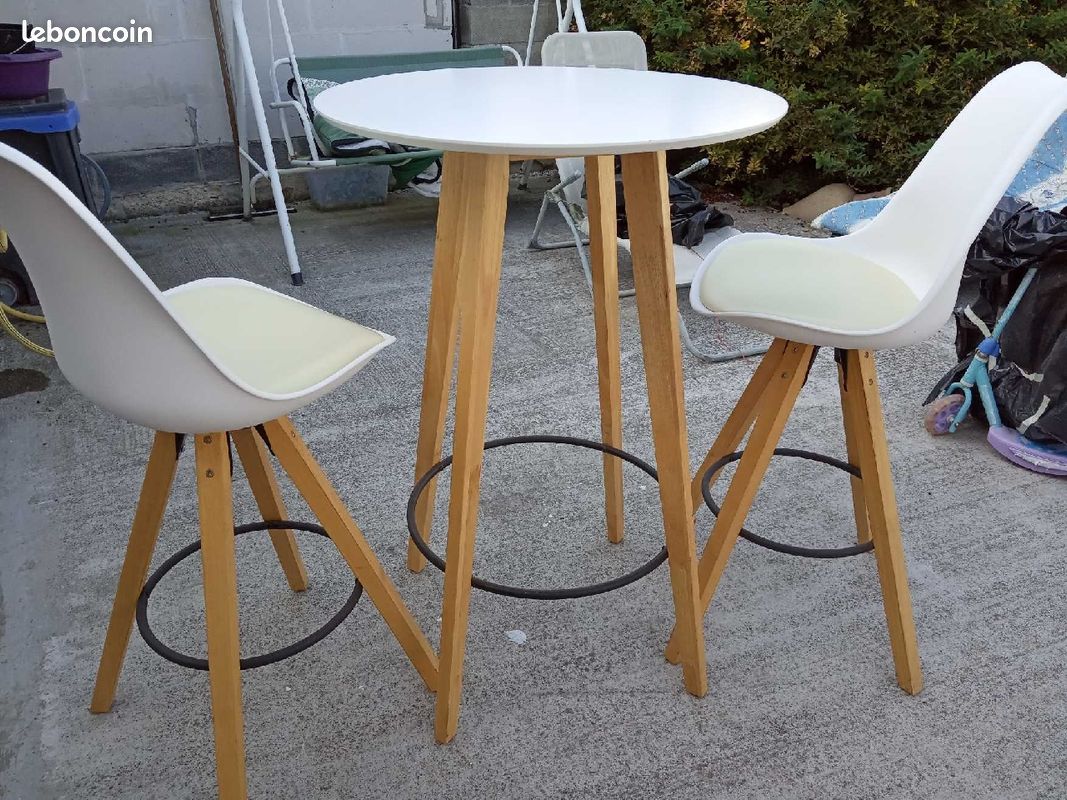 Table haute et chaises (image 2)