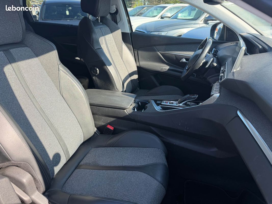 PEUGEOT 5008 1.5 BLUEHDI 130CH E6.C ALLURE 7 PLACES S&S EAT8 2020 (image 7)
