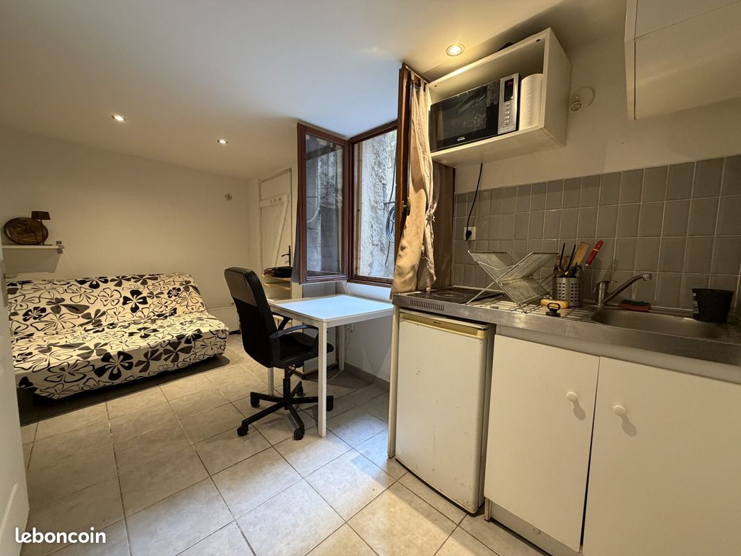 Appartement 1 pièce 14 m² · à Nîmes · 14 m² · 43 000 €