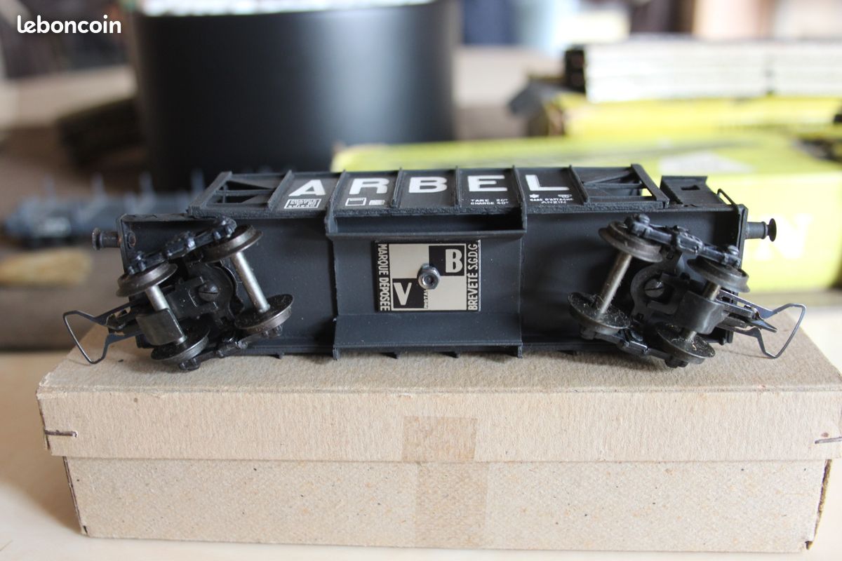 Le wagon houiller Arbel à bogies SNCF en miniature par Hornby au HO