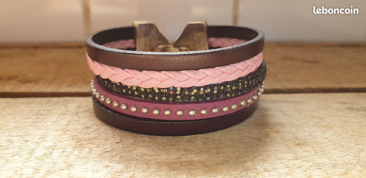 Bracelet cuir Femme (image 1)