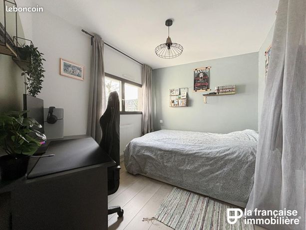https://img.leboncoin.fr/api/v1/lbcpb1/images/ae/03/06/ae0306991a9d10be87685b72fc4daccd94253b6f.jpg?rule=ad-image