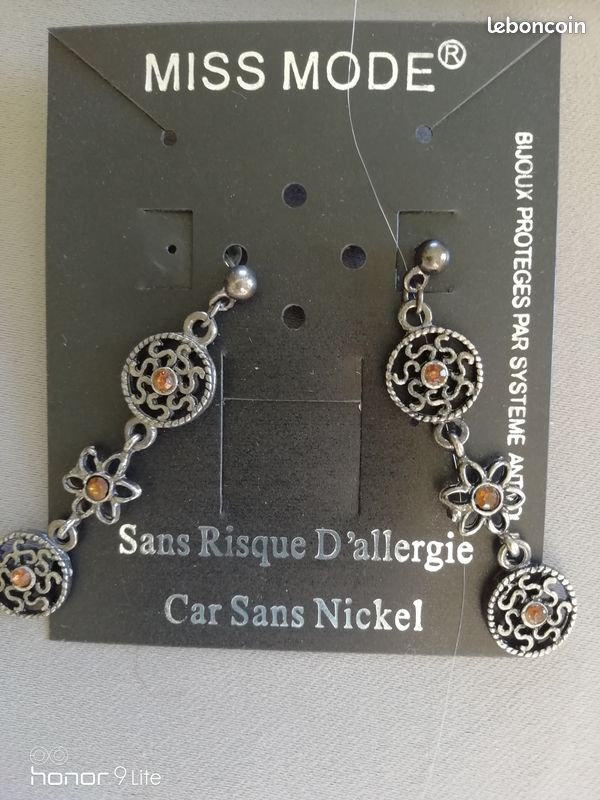 Bijoux fantaisie de qualité 8 l'un (image 4)