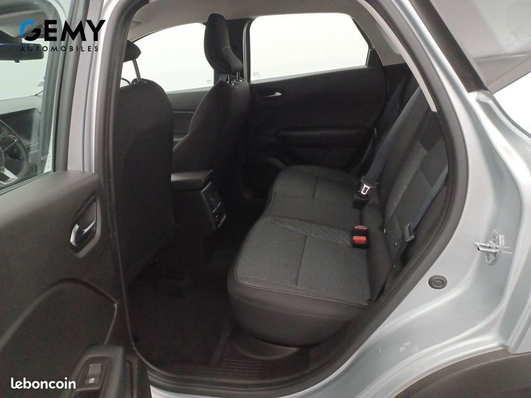 RENAULT Captur E-Tech 145 - 21 Business (image 10)