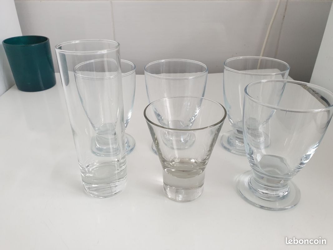 Verres pour anisette différents modèles et tailles lot au séparément (image 1)