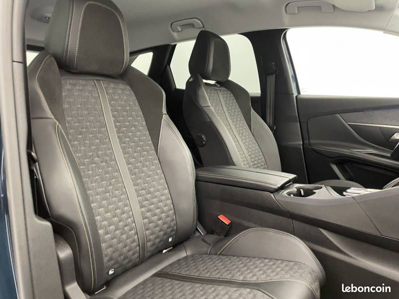 Peugeot 3008 Hybrid 225 e-EAT8 Roadtrip (image 27)