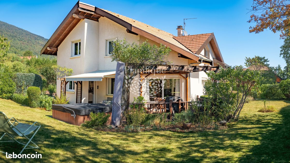 Maison 5 pièces 161 m² · à Échenevex · 161 m² · 865 000 €