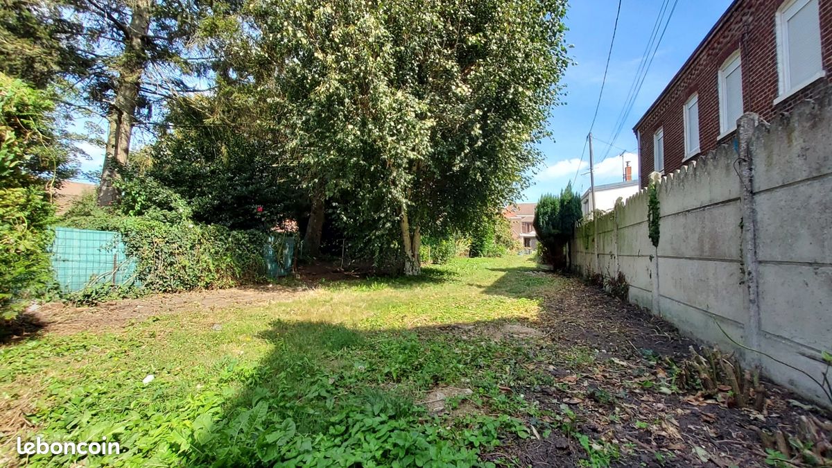 Terrain constructible Sainghin en Weppes 267m2 · à Sainghin-en-Weppes · 53 000 €