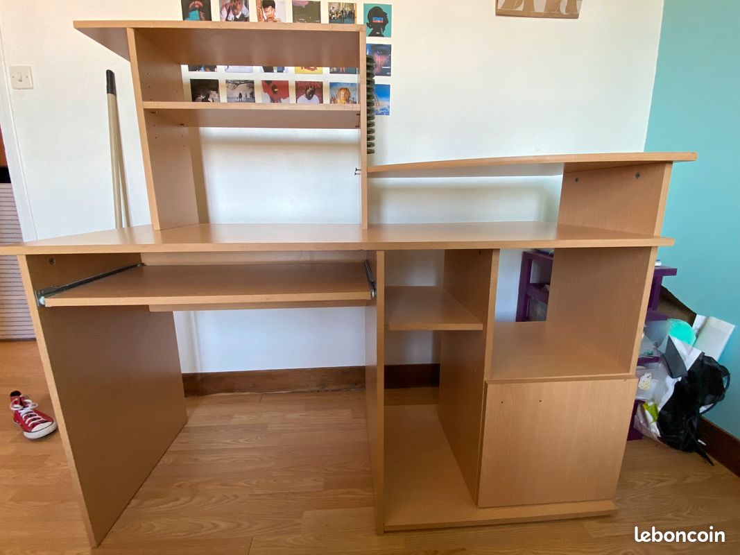 Bureau (image 1)