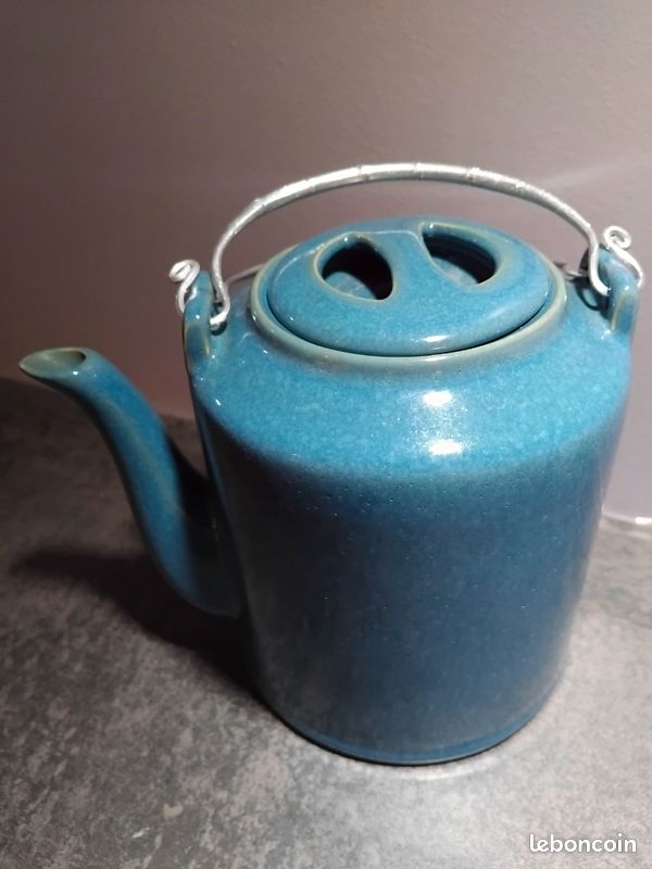 Ancien Chaudron émaillé Bleu + Petite Théière émaillée Bleue - Lot