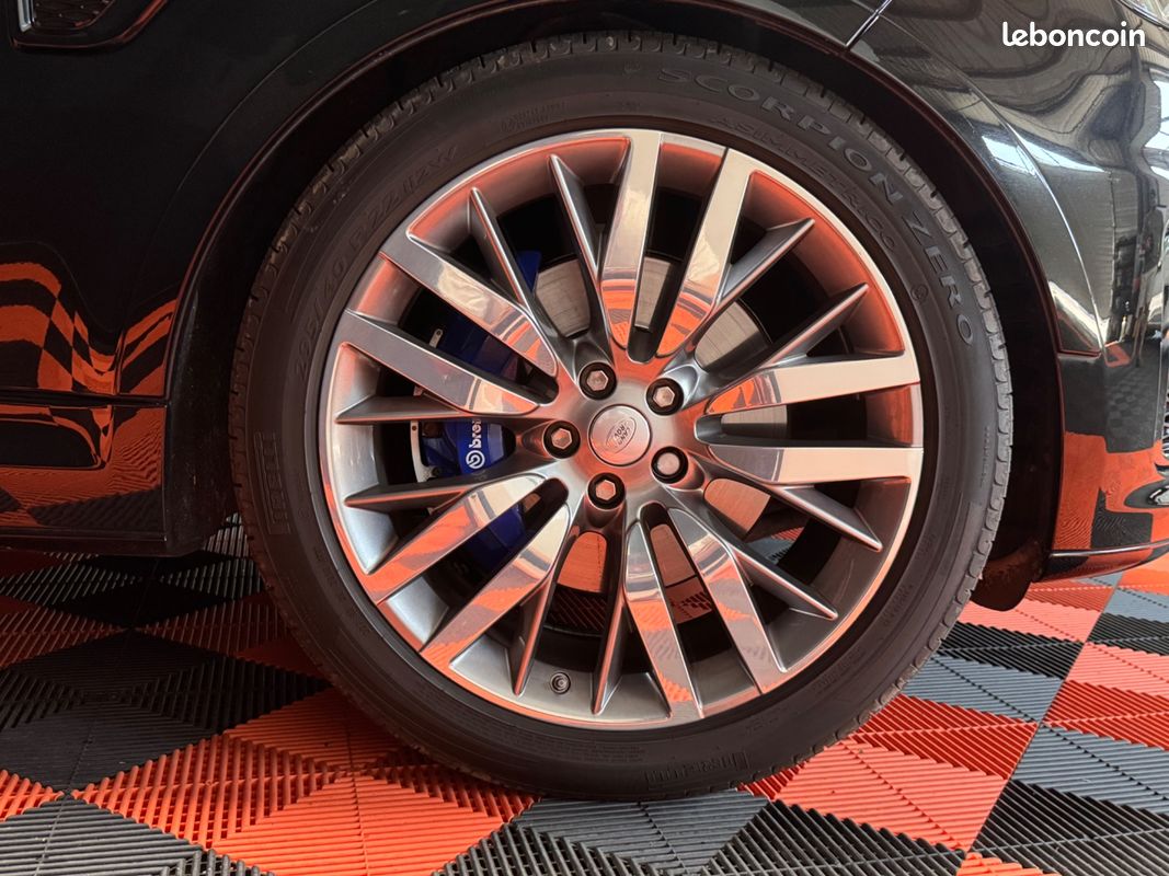 LAND ROVER RANGE ROVER SPORT V8 5.0 550 CH SVR / ORIGINE FRANCE / TOIT OUVRANT / MERIDIAN / CAMÉRA / SUIVI LAND ROVER COMPLEt (image 18)