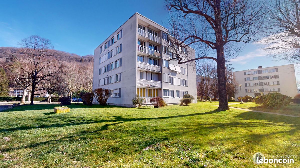 Appartement 3 pièces 69 m² · à Saint-Martin-d'Hères · 69 m² · 107 000 €