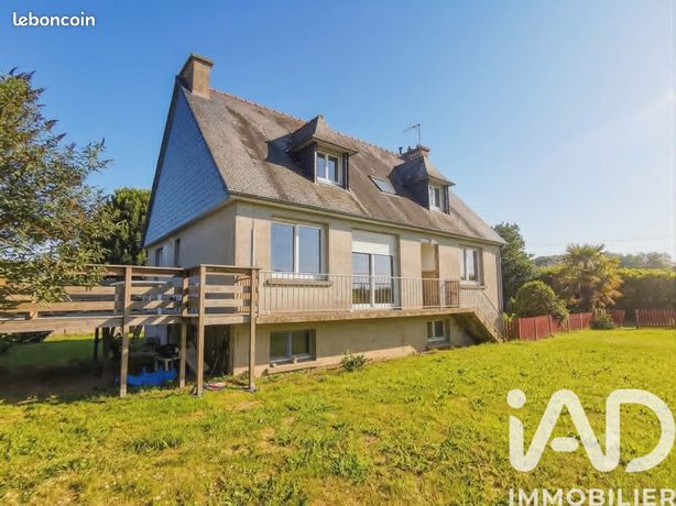 Maison familiale 9 pièces 135 m²
