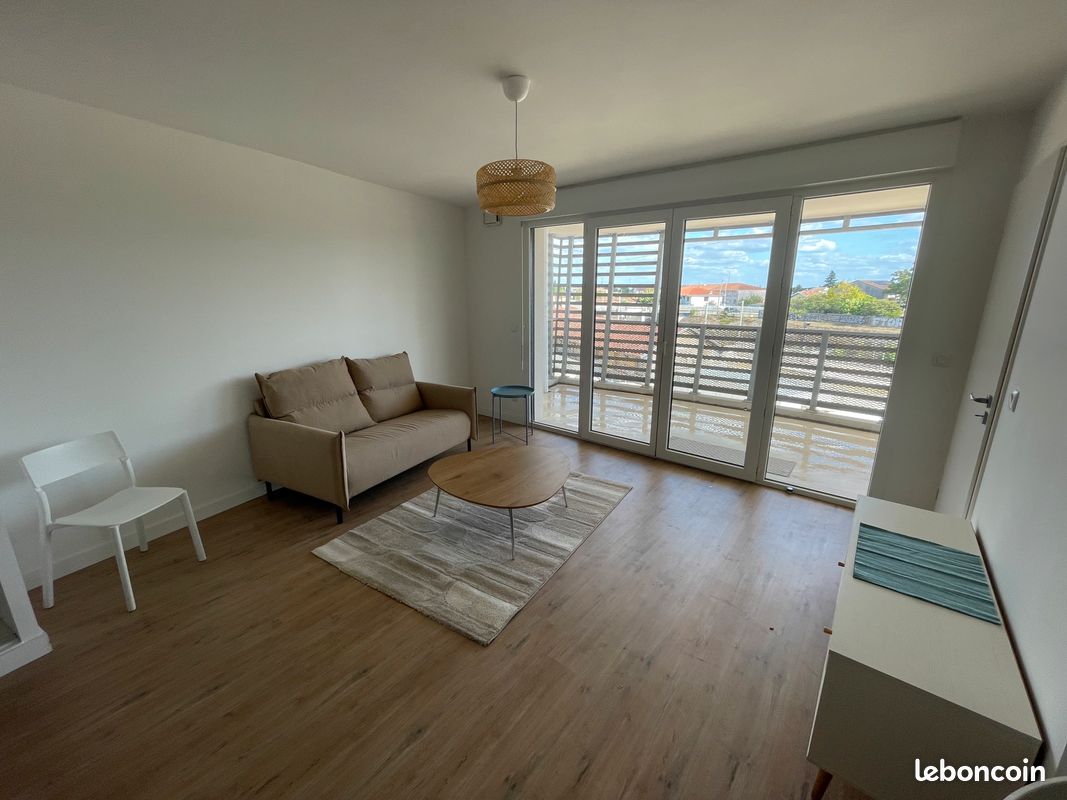 Appartement 2 pièces 45 m² · à Talence · 45 m² · 940 €/mois