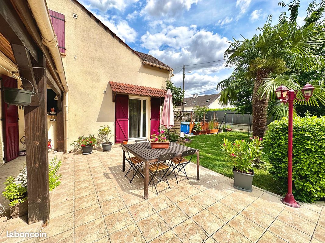Maison 5 pièces 105 m² · à Bagneaux-sur-Loing · 105 m² · 215 000 €