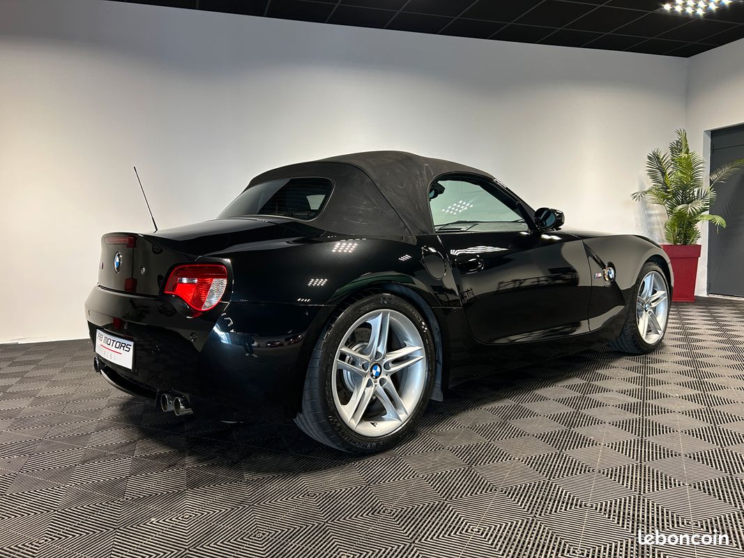BMW Z4 M Roadster E85 3,2L 343ch BVM6 + 4 PNEUS NEUFS + NOIR SAPHIR + SELLERIE CUIR ÉLECTRIQUE ET CHAUFFANT + REGULATEUR DE VITESSE (image 4)