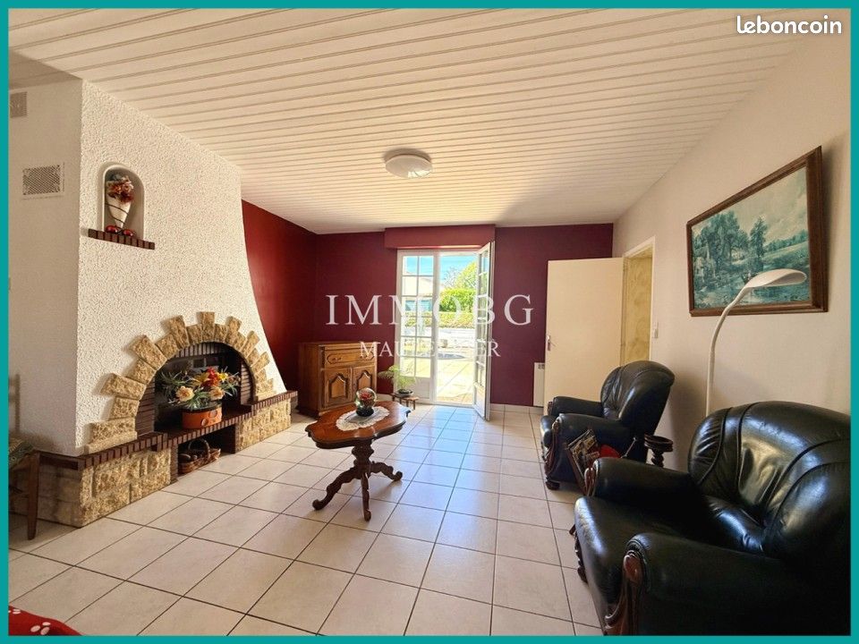 Maison 5 pièces 105 m² · à Saint-Pierre-des-Échaubrognes · 105 m² · 189 000 €