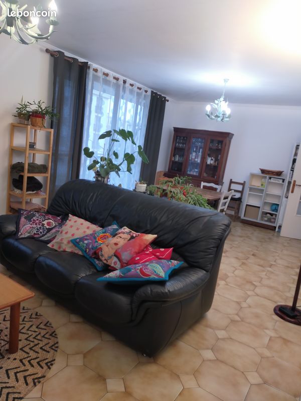 Appartement 5 pièces 83 m² · à Joué-lès-Tours · 83 m² · 950 €