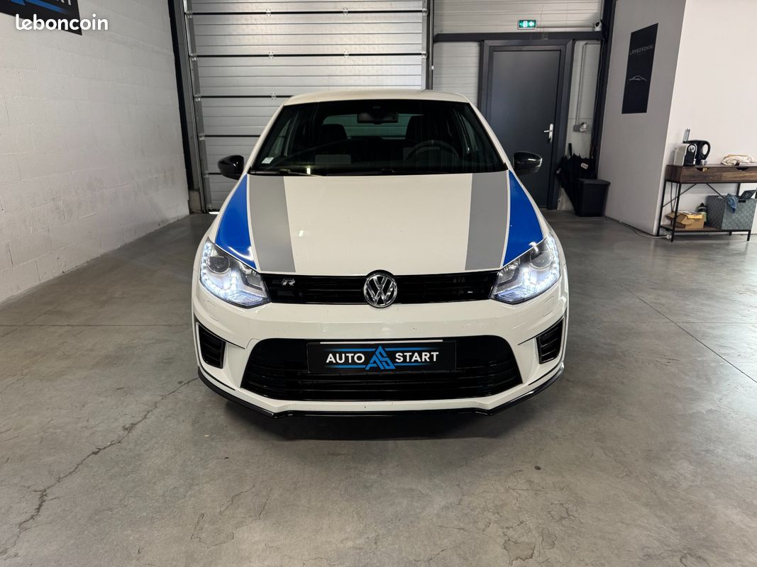 Volkswagen POLO V R WRC 220ch Limited Edition - 1901/2500 / SUIVI VOLKSWAGEN / SIEGES CHAUFFANTS / GPS / BLUETOOTH (image 5)