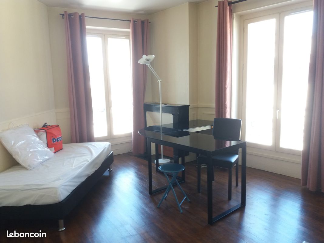 Appartement 1 pièce 20 m² · à Orsay · 20 m² · 650 €/mois