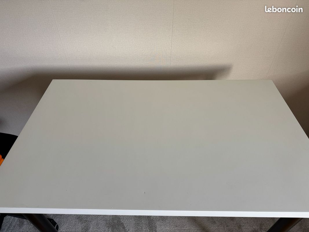 Bureau IKEA blanc comme neuf - pieds OLOV réglables (assis/debout) (image 3)