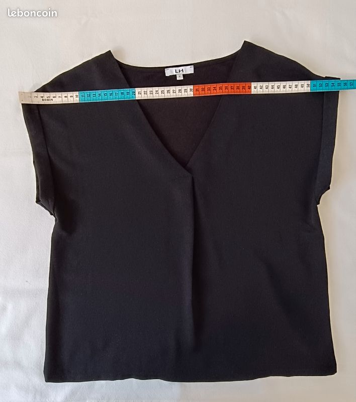 Blouse fluide élégante noire (image 10)