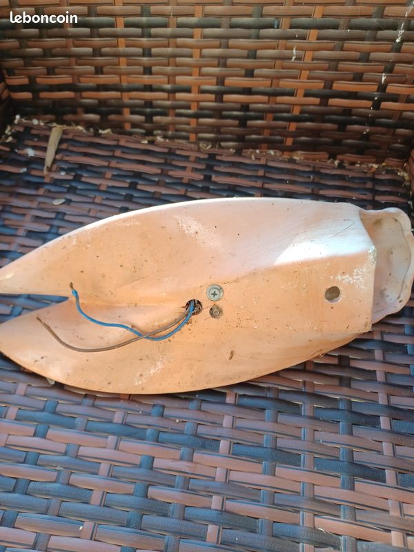 Cigale lampe (image 1)
