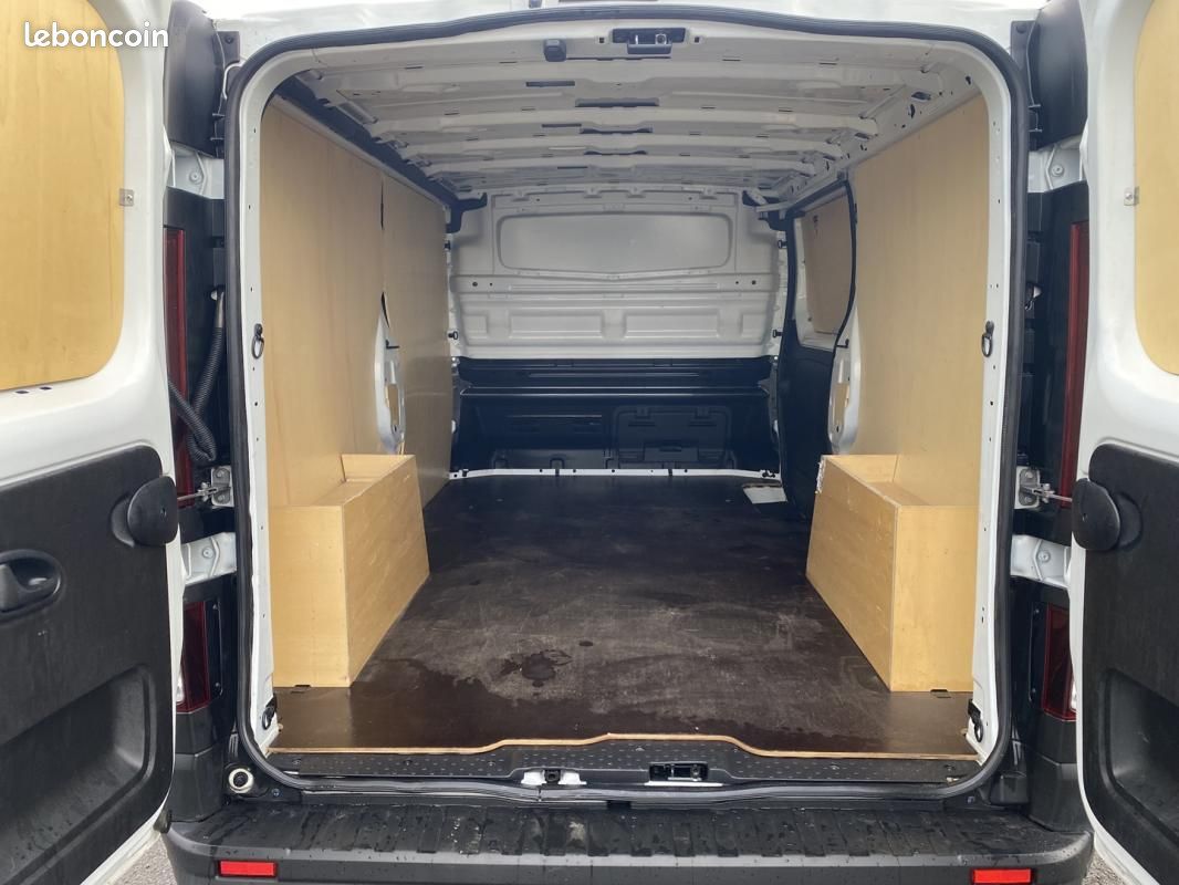 Renault Trafic L2H1 3T 2.0 BLUE DCI 130 GRAND CONFORT (image 14)