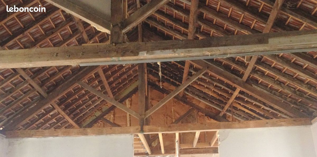 Maison 8 pièces 250 m² · à Gan · 250 m² · 200 000 €