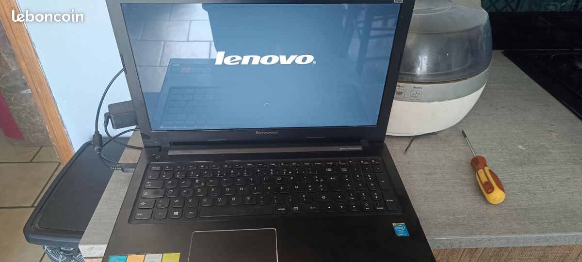 Pc portable LENOVO lire description (image 1)