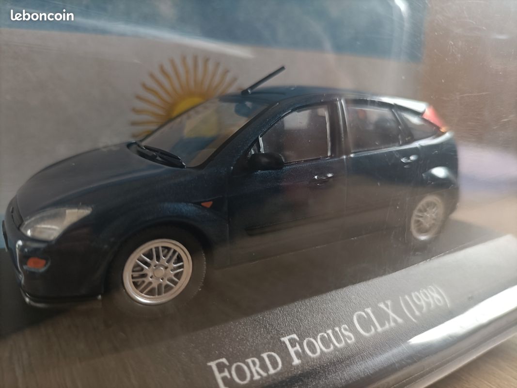 Ford Focus Break 1998 – Maquette Maxichamps 1/43 – Noire – Die-Cast Métal