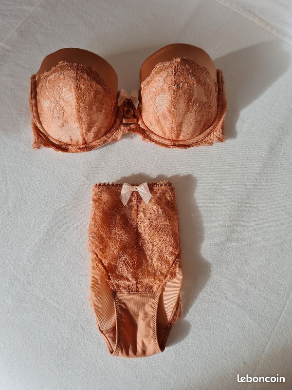 🎁 Ensemble de lingerie en dentelle neuf Darjeeling 🎀 Vêtements