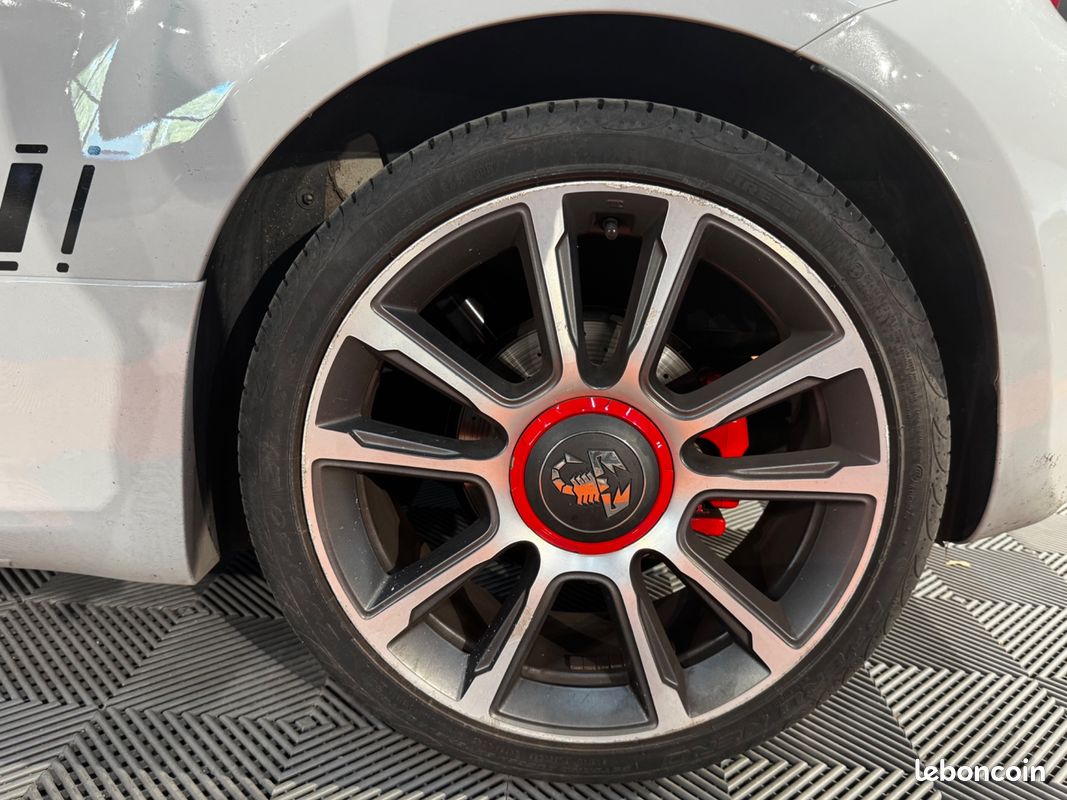 Abarth 500 595 1.4 t 165 turi bva (image 30)