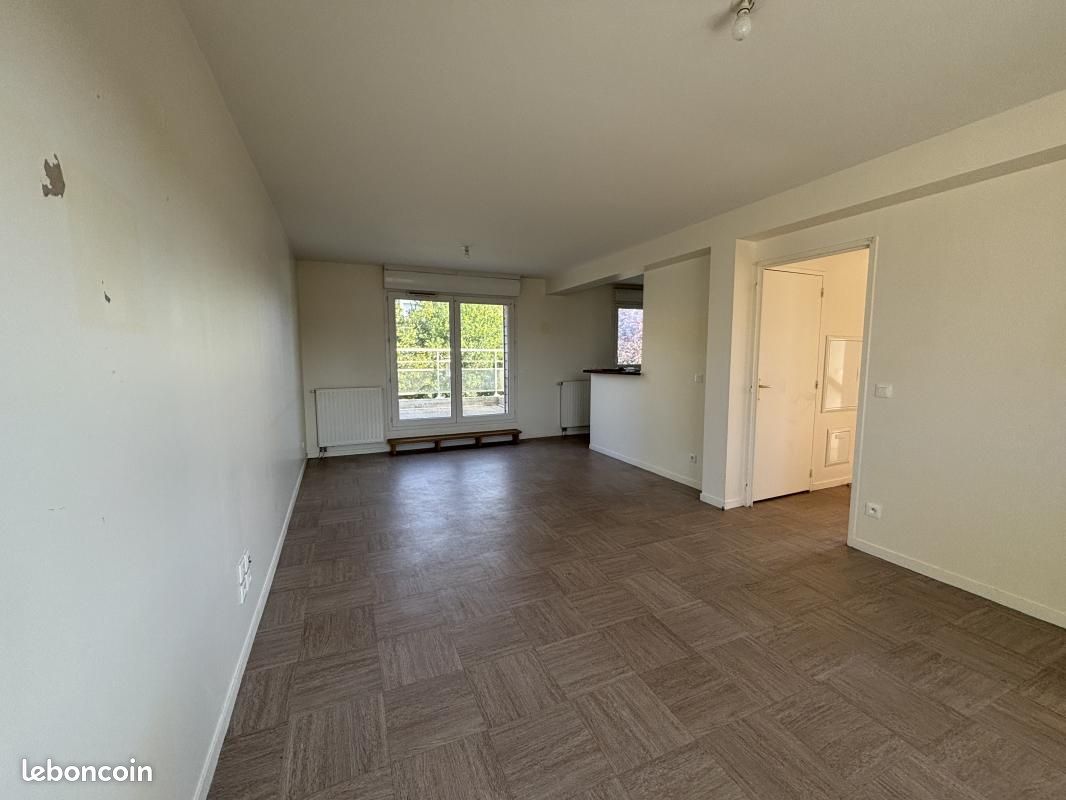 Appartement 3 pièces 74 m² · à Argentan · 74 m² · 593 €
