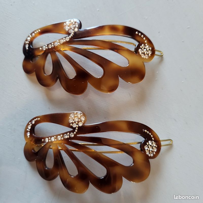 Lot de 2 barrettes avec strass fait main neuves (image 1)
